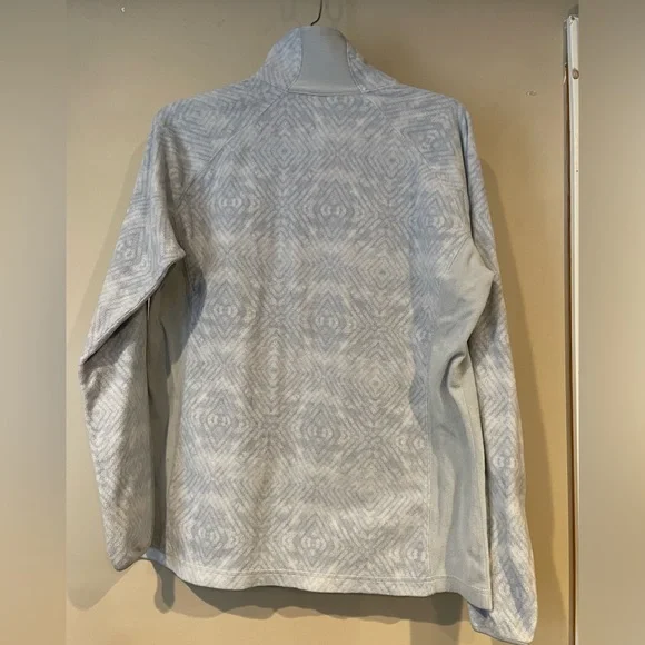 Women’s Columbia Fleet 1/4 zip top. EUC - Picture 2 of 3